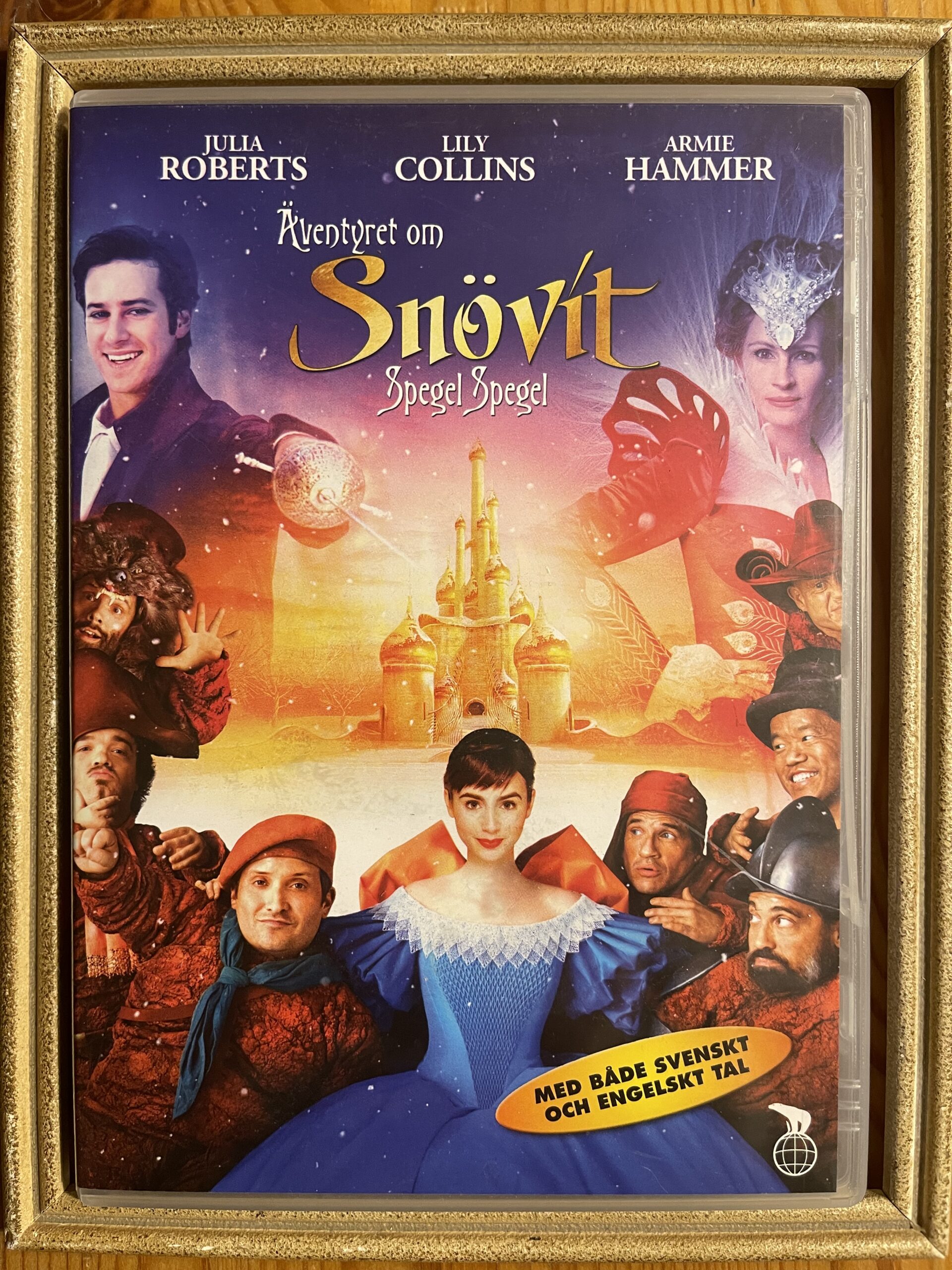 SNÖVIT - SPEGEL SPEGEL (2012)