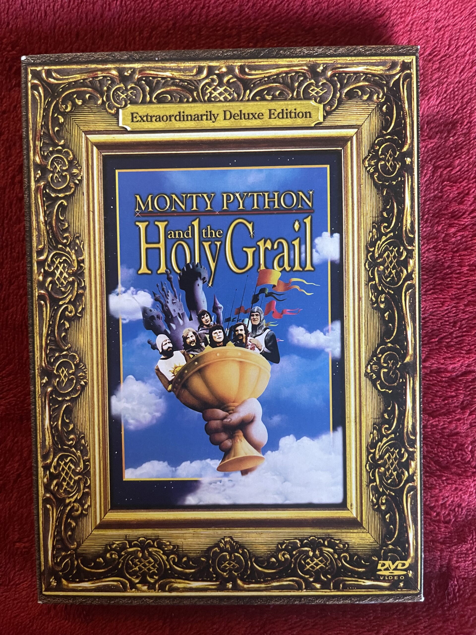 MONTY PYTHON AND THE HOLY GRAIL – Extraordinarily Deluxe Edition 2DVD (1974)