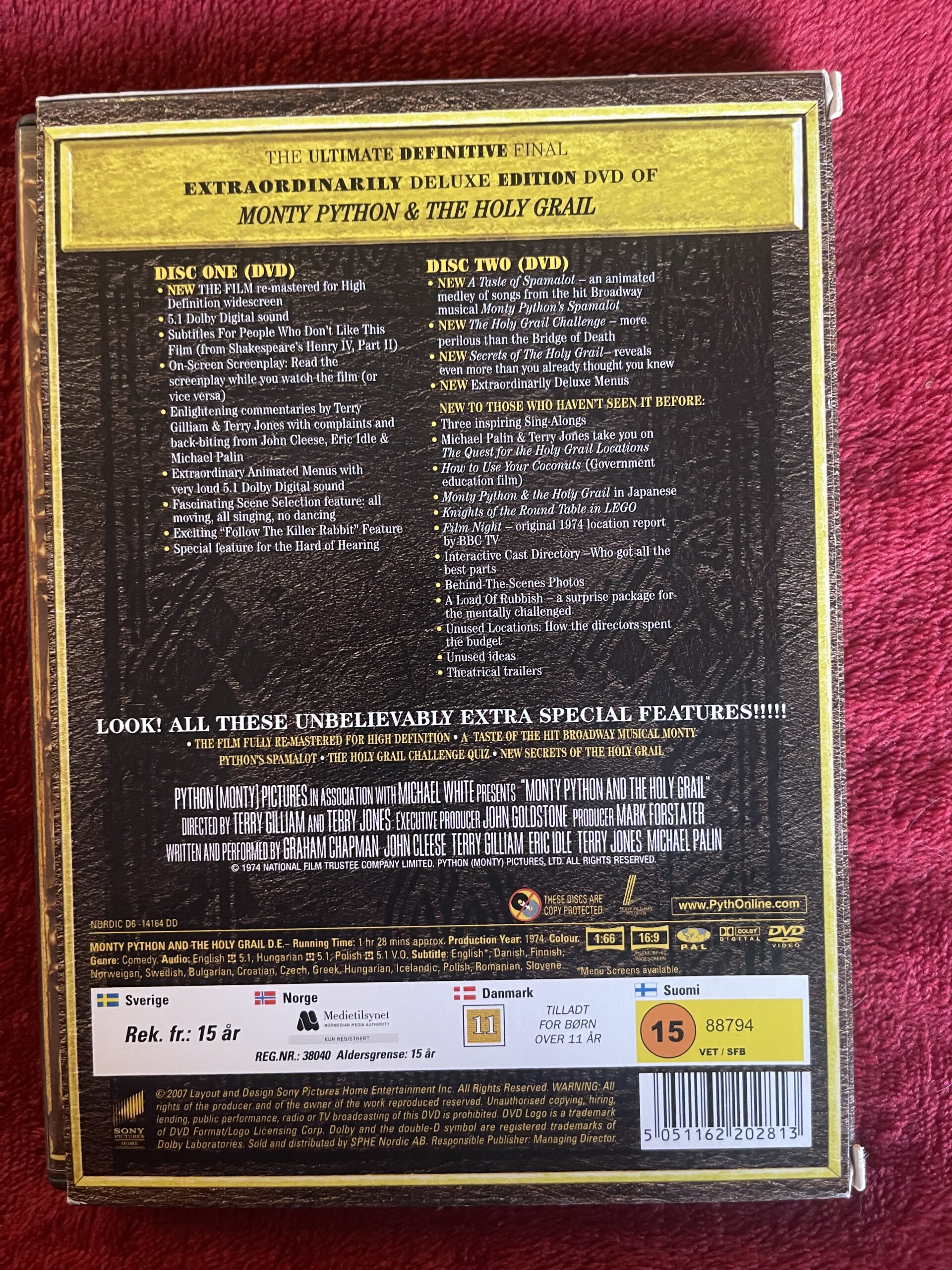 MONTY PYTHON AND THE HOLY GRAIL – Extraordinarily Deluxe Edition 2DVD (1974) - Bild 2