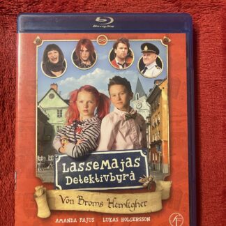 LASSEMAJAS DETEKTIVBYRÅ: VAN BROMS HEMLIGHETER (2013)