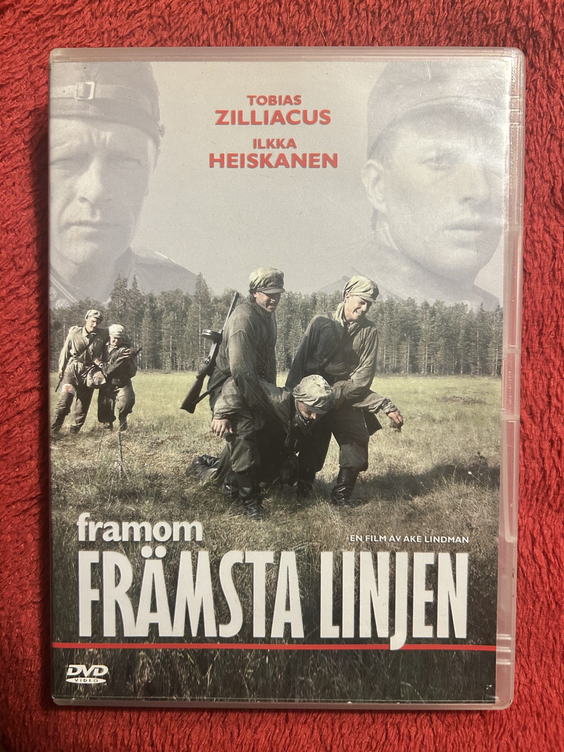 Framom främsta linjen (2004)