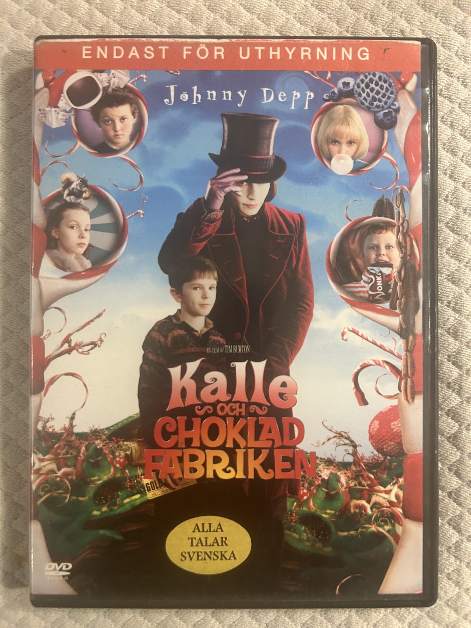 Kalle och chokladfabriken – Familj / Fantasy / Äventyr – DVD – 2005 – Region 2 (PAL)