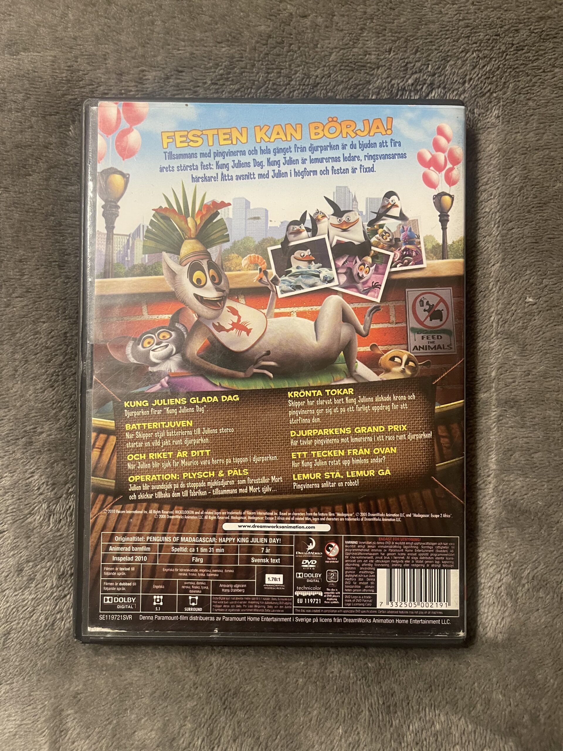 Pingvinerna från Madagaskar: Kung Juliens Glada Dag – Animerad Komedi/Äventyr – DVD – 2010 – Svensk utgåva (Region 2) - Bild 2